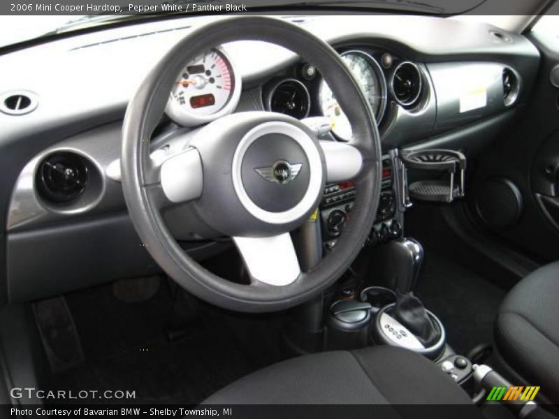 Pepper White / Panther Black 2006 Mini Cooper Hardtop