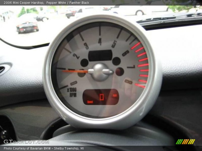 Pepper White / Panther Black 2006 Mini Cooper Hardtop