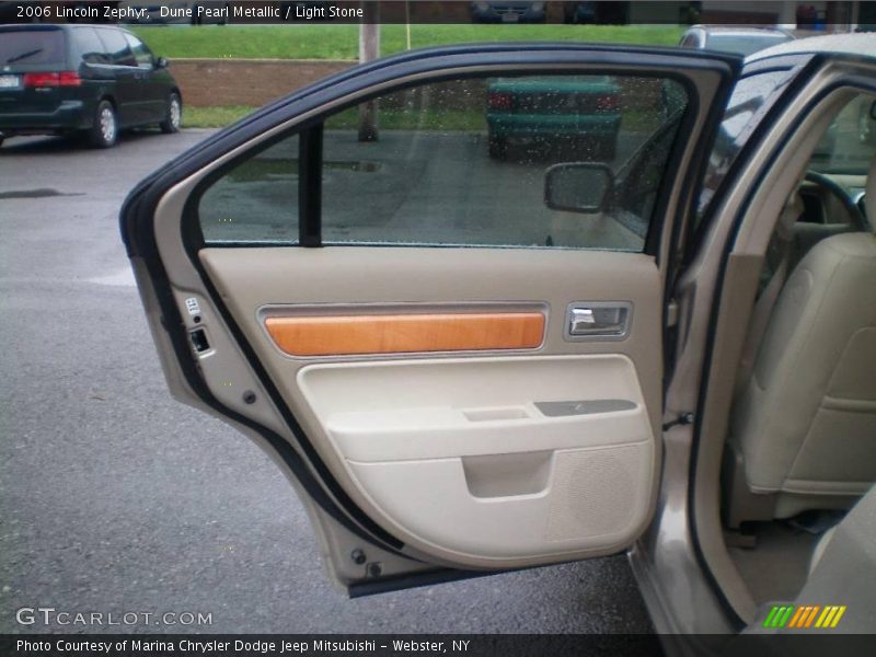 Dune Pearl Metallic / Light Stone 2006 Lincoln Zephyr