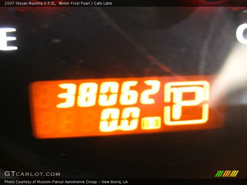 Winter Frost Pearl / Cafe Latte 2007 Nissan Maxima 3.5 SL