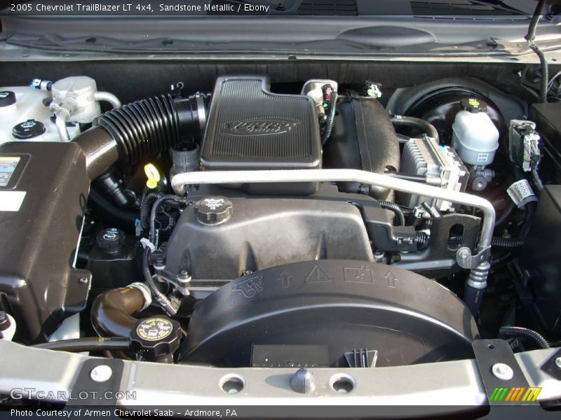 Sandstone Metallic / Ebony 2005 Chevrolet TrailBlazer LT 4x4