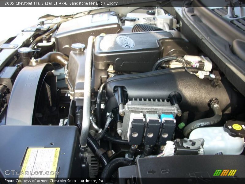 Sandstone Metallic / Ebony 2005 Chevrolet TrailBlazer LT 4x4