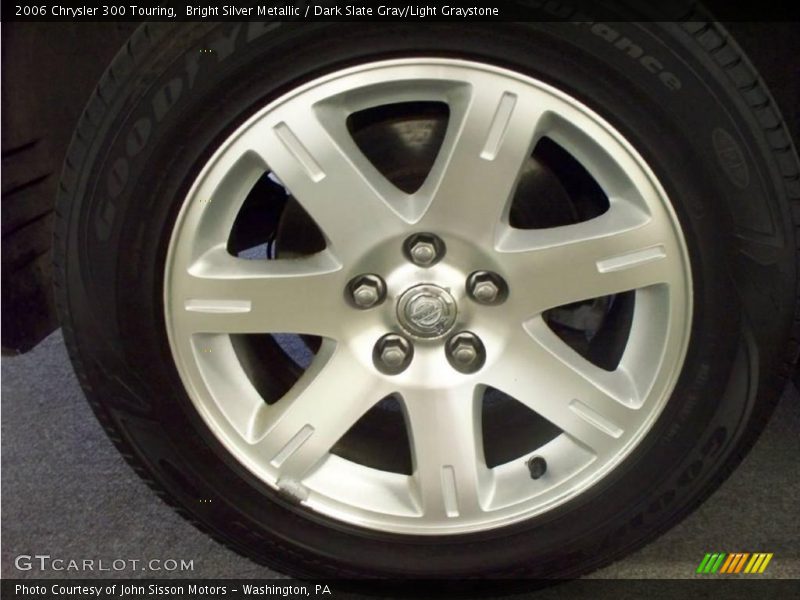 Bright Silver Metallic / Dark Slate Gray/Light Graystone 2006 Chrysler 300 Touring