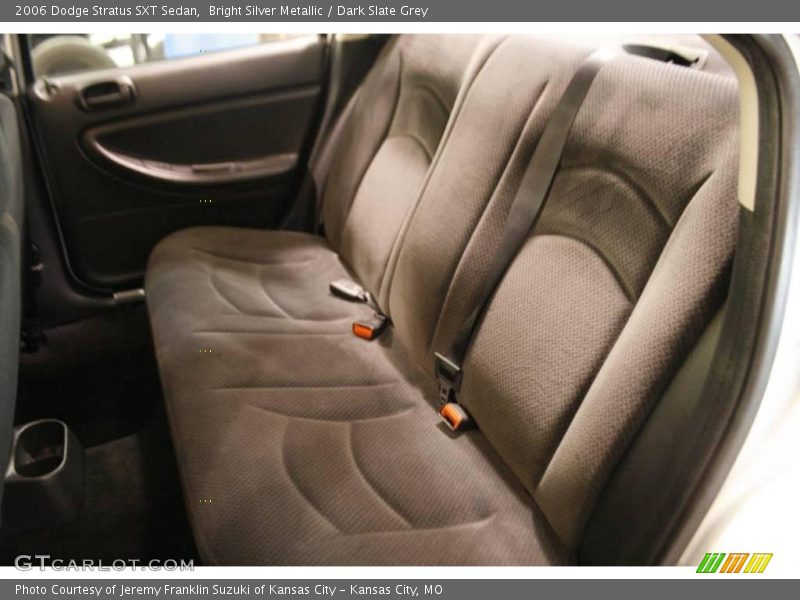 Bright Silver Metallic / Dark Slate Grey 2006 Dodge Stratus SXT Sedan