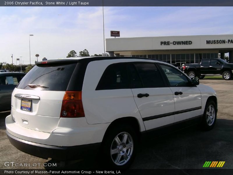 Stone White / Light Taupe 2006 Chrysler Pacifica
