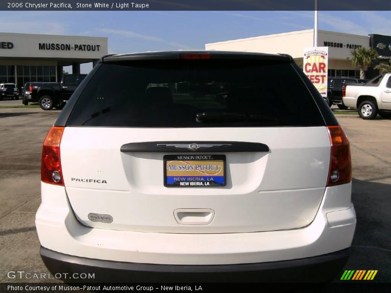 Stone White / Light Taupe 2006 Chrysler Pacifica