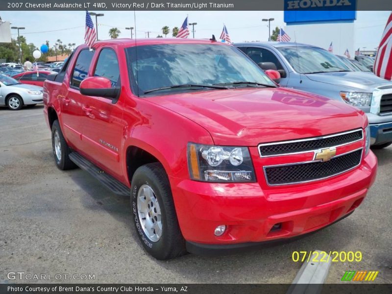 Victory Red / Dark Titanium/Light Titanium 2007 Chevrolet Avalanche LT 4WD