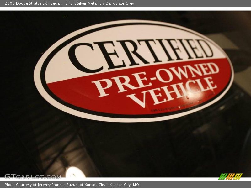 Bright Silver Metallic / Dark Slate Grey 2006 Dodge Stratus SXT Sedan