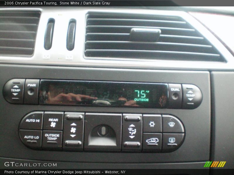 Stone White / Dark Slate Gray 2006 Chrysler Pacifica Touring