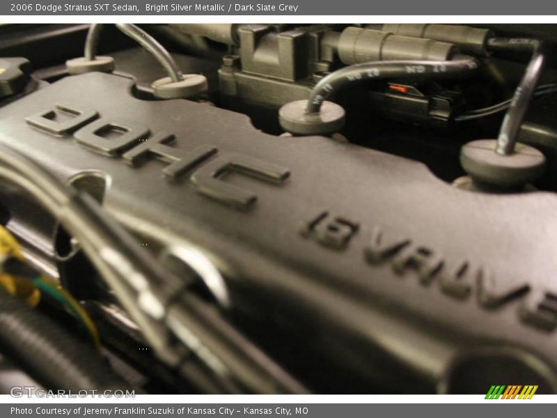 Bright Silver Metallic / Dark Slate Grey 2006 Dodge Stratus SXT Sedan