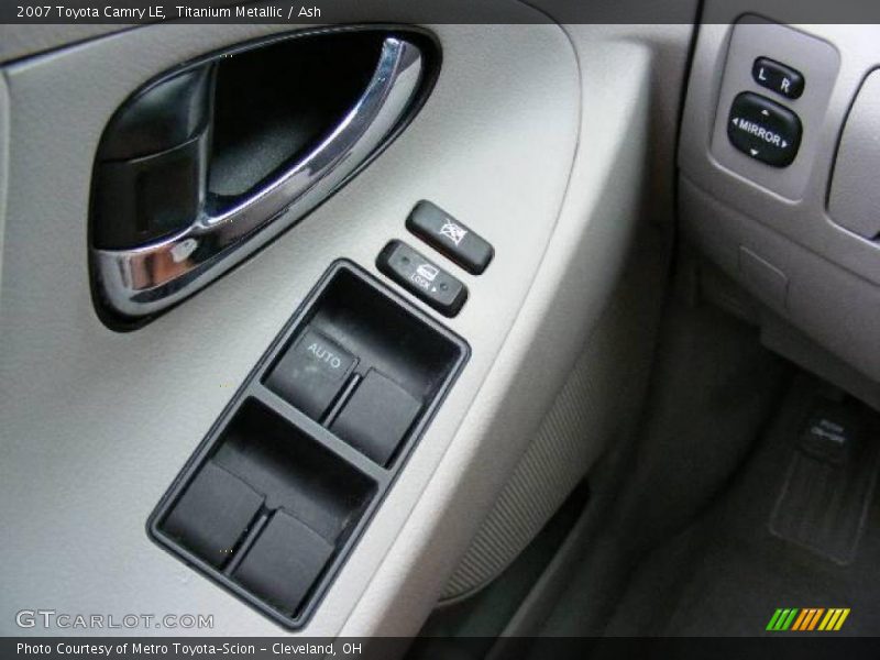 Titanium Metallic / Ash 2007 Toyota Camry LE