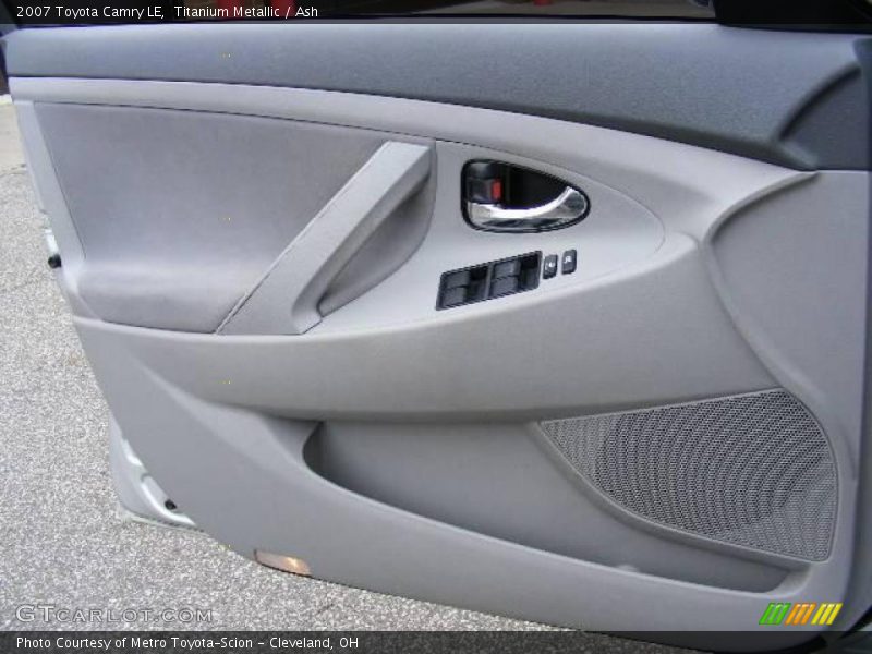 Titanium Metallic / Ash 2007 Toyota Camry LE