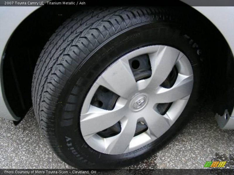 Titanium Metallic / Ash 2007 Toyota Camry LE