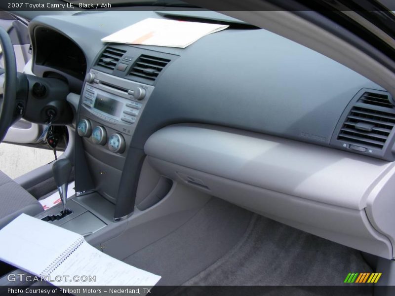 Black / Ash 2007 Toyota Camry LE