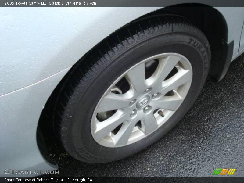 Classic Silver Metallic / Ash 2009 Toyota Camry LE