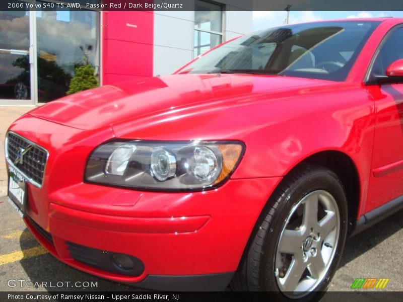 Passion Red / Dark Beige/Quartz 2006 Volvo S40 T5 AWD