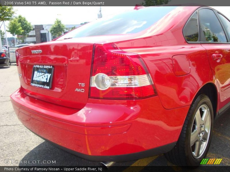 Passion Red / Dark Beige/Quartz 2006 Volvo S40 T5 AWD