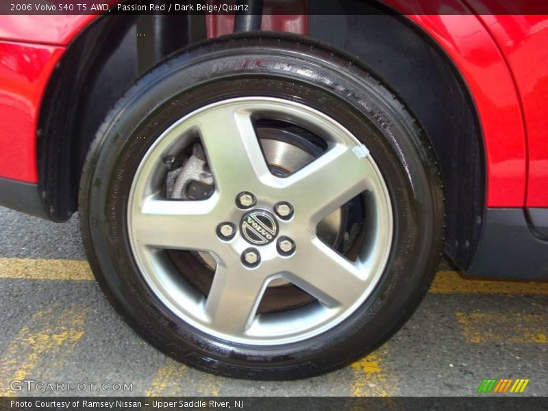 Passion Red / Dark Beige/Quartz 2006 Volvo S40 T5 AWD