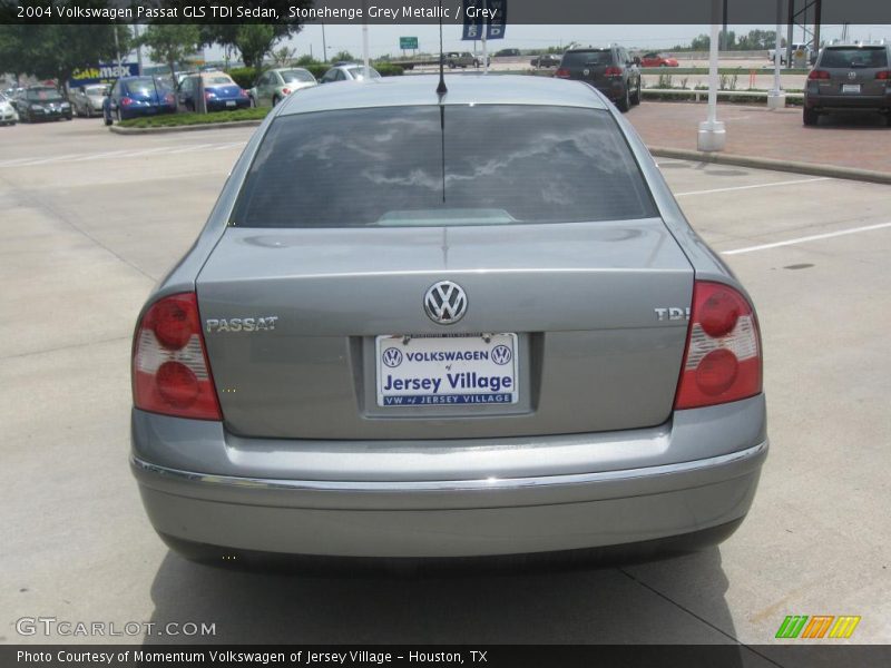 Stonehenge Grey Metallic / Grey 2004 Volkswagen Passat GLS TDI Sedan