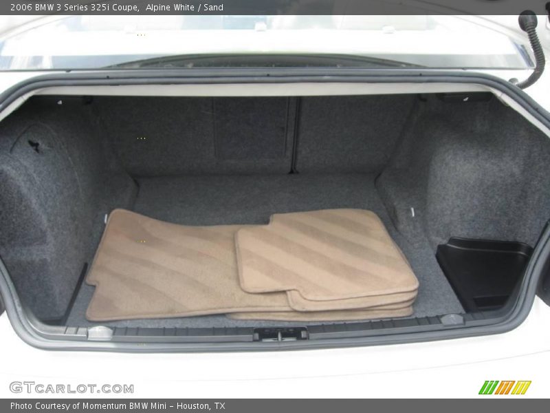 Alpine White / Sand 2006 BMW 3 Series 325i Coupe