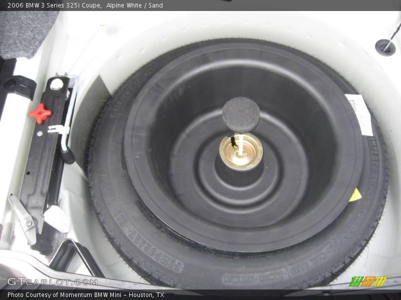 Alpine White / Sand 2006 BMW 3 Series 325i Coupe