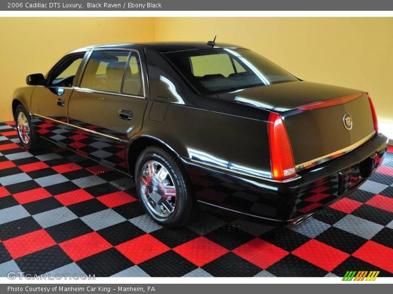 Black Raven / Ebony Black 2006 Cadillac DTS Luxury