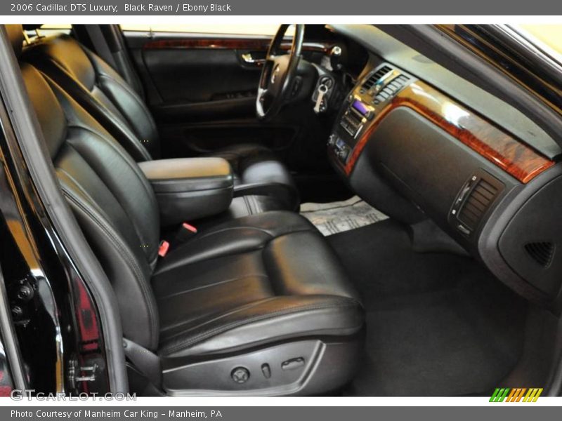 Black Raven / Ebony Black 2006 Cadillac DTS Luxury
