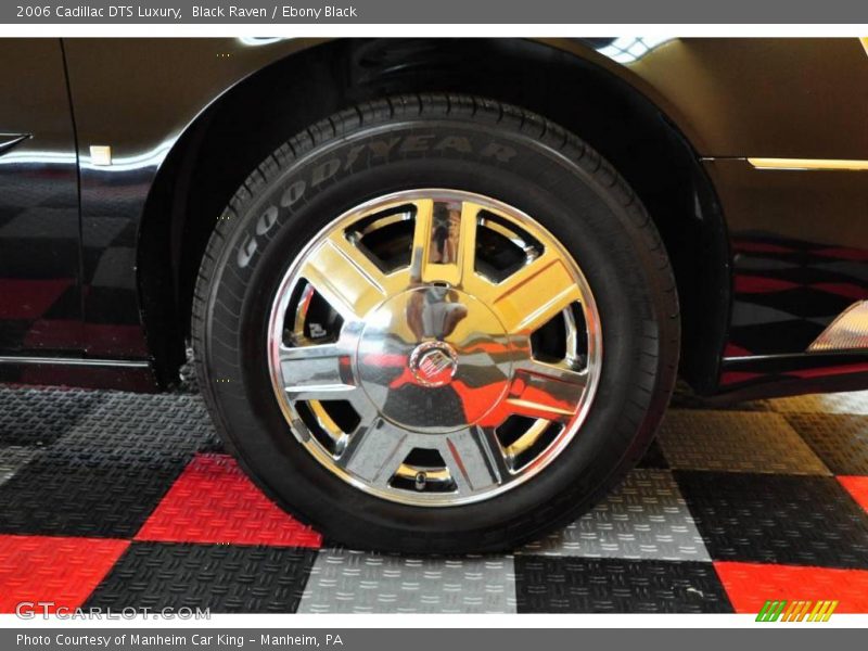 Black Raven / Ebony Black 2006 Cadillac DTS Luxury