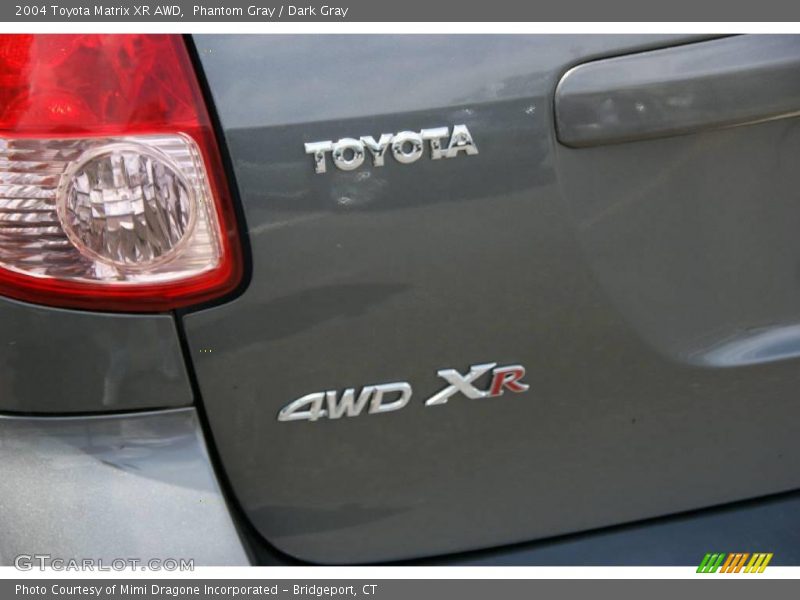  2004 Matrix XR AWD Logo
