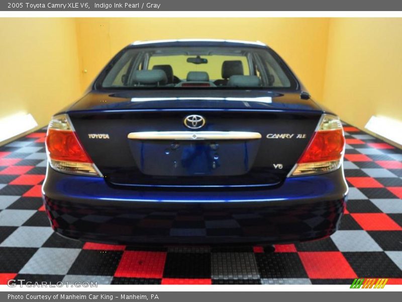 Indigo Ink Pearl / Gray 2005 Toyota Camry XLE V6