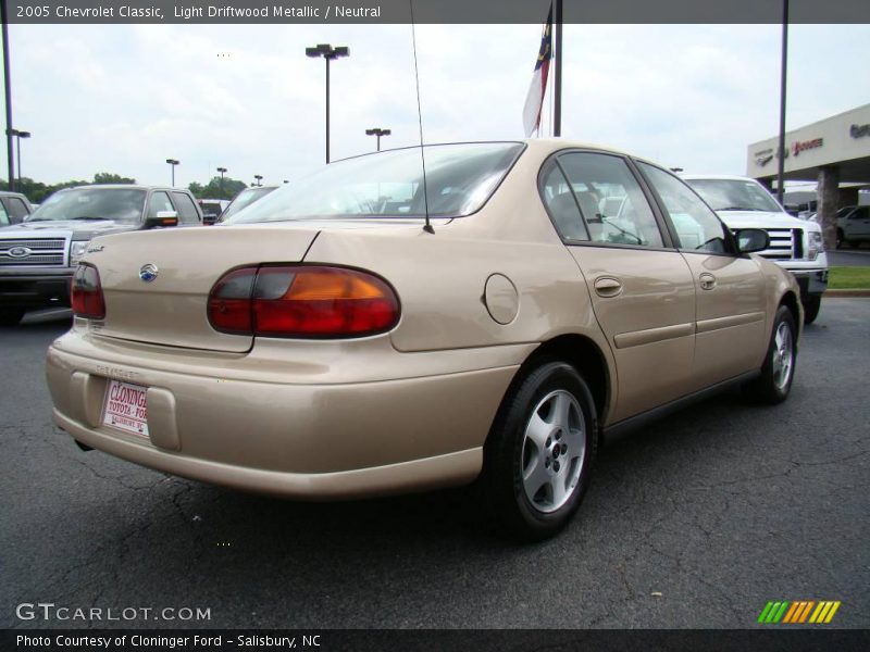 Light Driftwood Metallic / Neutral 2005 Chevrolet Classic