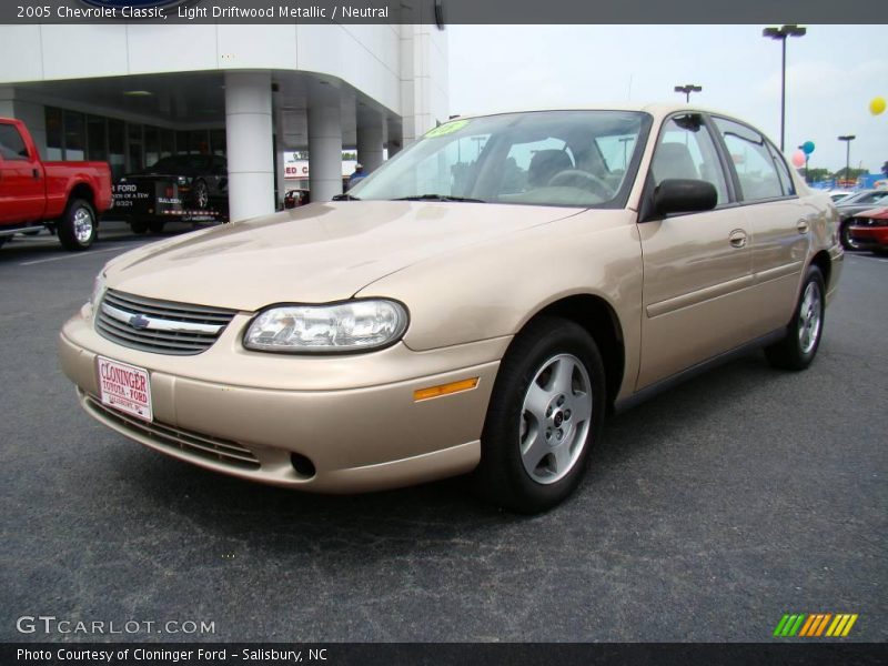 Light Driftwood Metallic / Neutral 2005 Chevrolet Classic