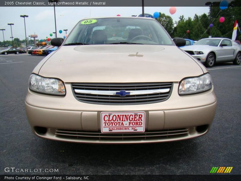 Light Driftwood Metallic / Neutral 2005 Chevrolet Classic