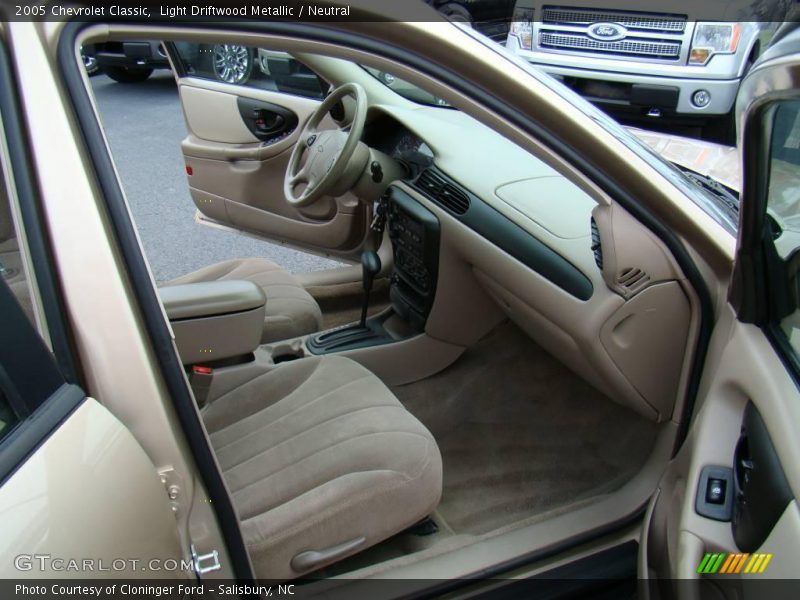 Light Driftwood Metallic / Neutral 2005 Chevrolet Classic
