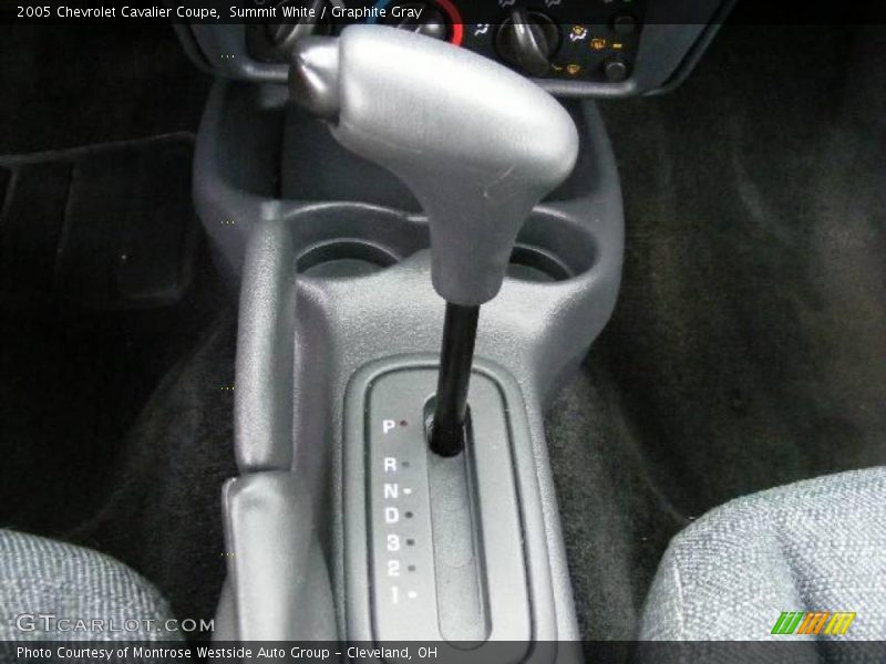 Summit White / Graphite Gray 2005 Chevrolet Cavalier Coupe