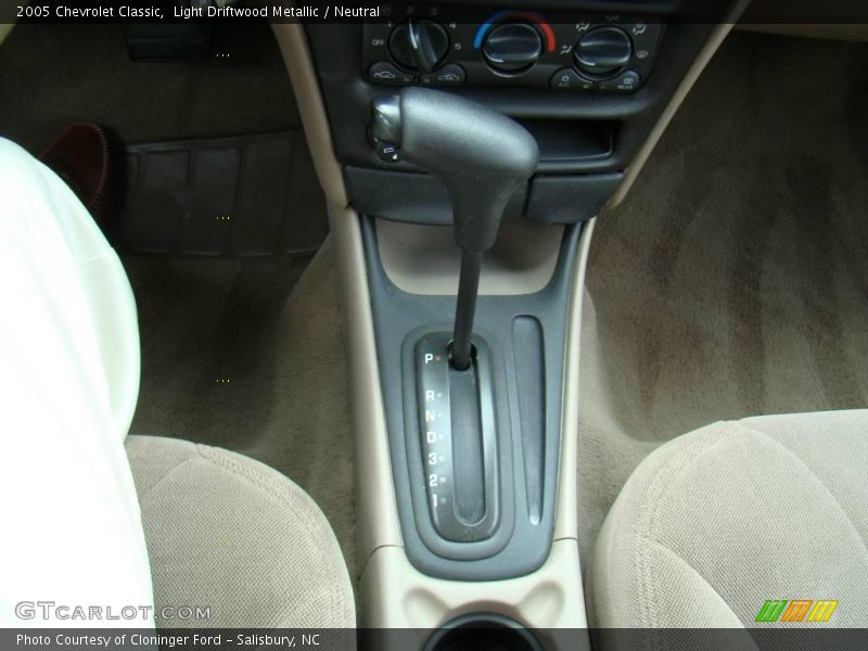 Light Driftwood Metallic / Neutral 2005 Chevrolet Classic