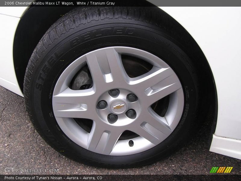 White / Titanium Gray 2006 Chevrolet Malibu Maxx LT Wagon