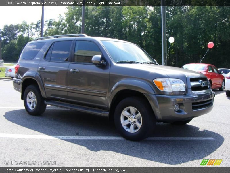 Phantom Gray Pearl / Light Charcoal 2006 Toyota Sequoia SR5 4WD