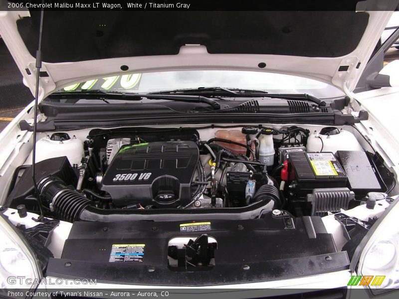 White / Titanium Gray 2006 Chevrolet Malibu Maxx LT Wagon
