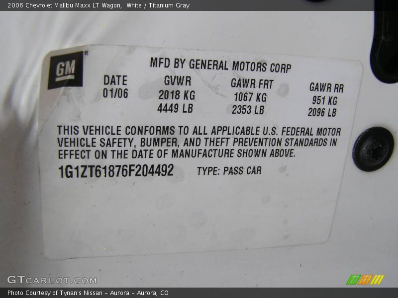 White / Titanium Gray 2006 Chevrolet Malibu Maxx LT Wagon