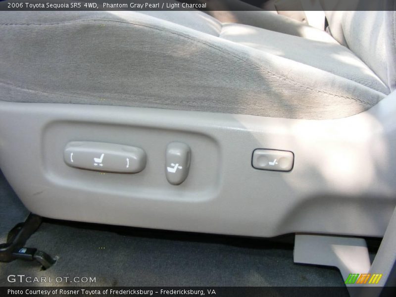 Phantom Gray Pearl / Light Charcoal 2006 Toyota Sequoia SR5 4WD