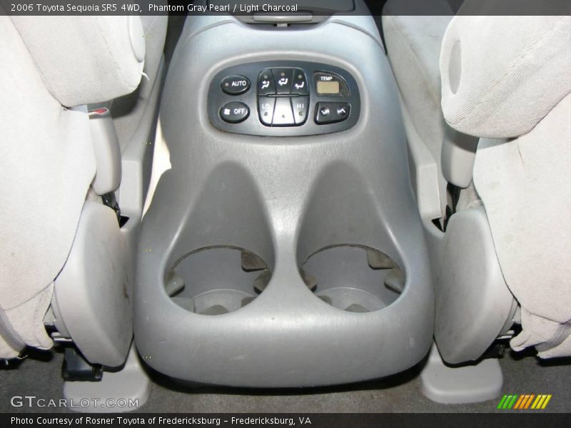 Phantom Gray Pearl / Light Charcoal 2006 Toyota Sequoia SR5 4WD