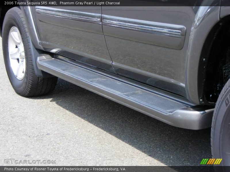 Phantom Gray Pearl / Light Charcoal 2006 Toyota Sequoia SR5 4WD