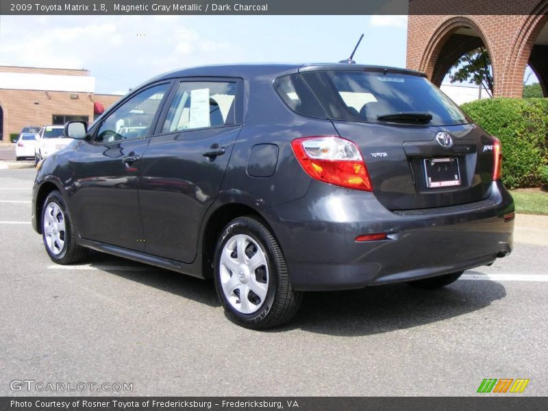 Magnetic Gray Metallic / Dark Charcoal 2009 Toyota Matrix 1.8