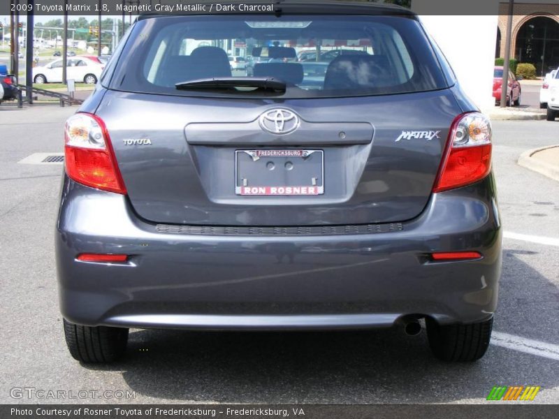 Magnetic Gray Metallic / Dark Charcoal 2009 Toyota Matrix 1.8