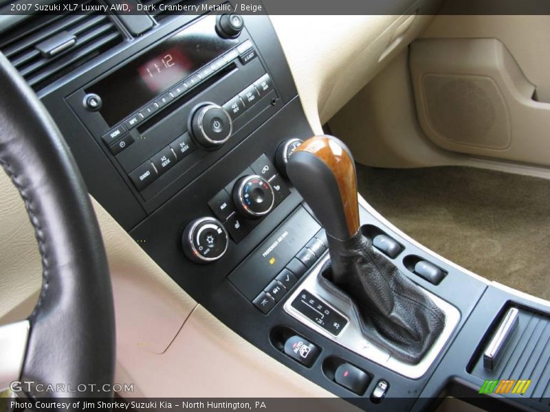 Dark Cranberry Metallic / Beige 2007 Suzuki XL7 Luxury AWD