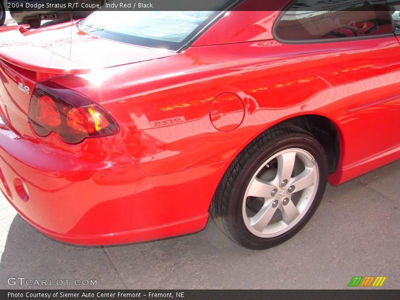 Indy Red / Black 2004 Dodge Stratus R/T Coupe