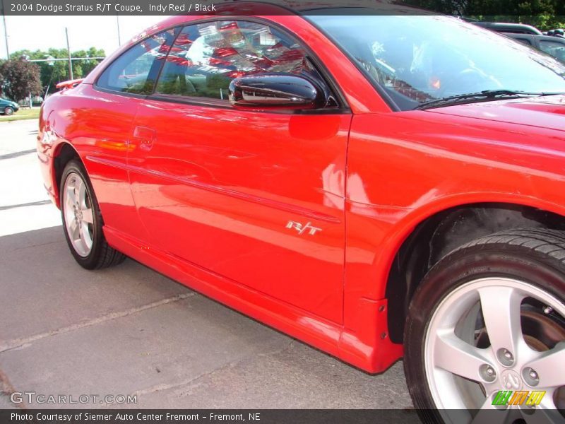 Indy Red / Black 2004 Dodge Stratus R/T Coupe