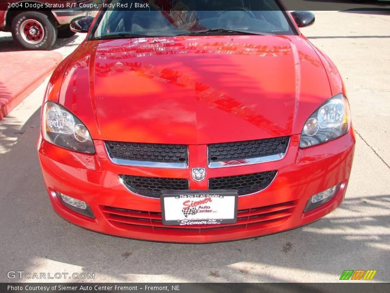 Indy Red / Black 2004 Dodge Stratus R/T Coupe