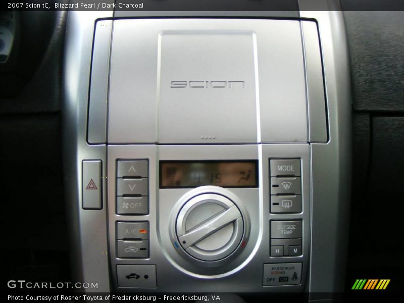 Blizzard Pearl / Dark Charcoal 2007 Scion tC